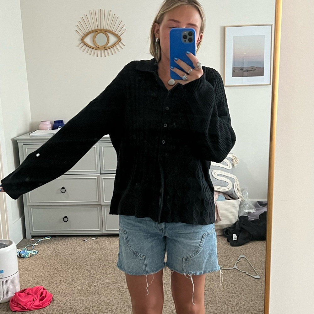 LA hearts black button up sweater